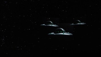 UFO Splits In Two In Footage Reminiscent Of Infamous ‘Phoenix Lights’ Event