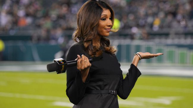 Maria taylor on nfl sideline