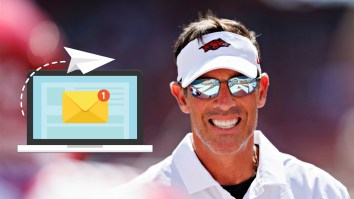 Arkansas Offensive Coordinator Replied To Student’s Hate Emails Minutes After Bad Loss