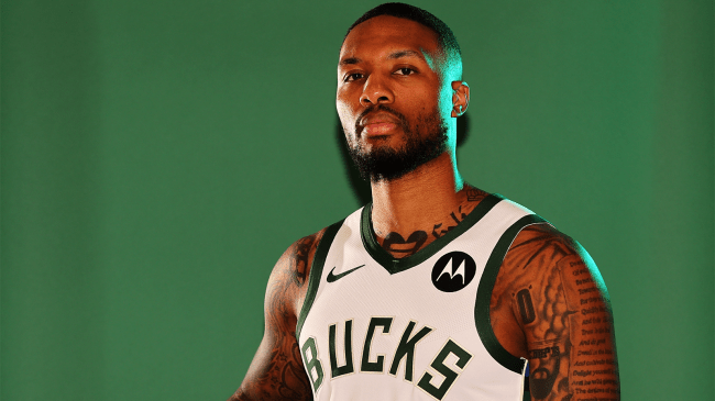 damian lillard milwaukee bucks uniform photo