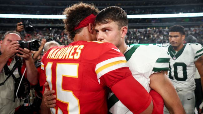 patrick mahomes hugging zach wilson