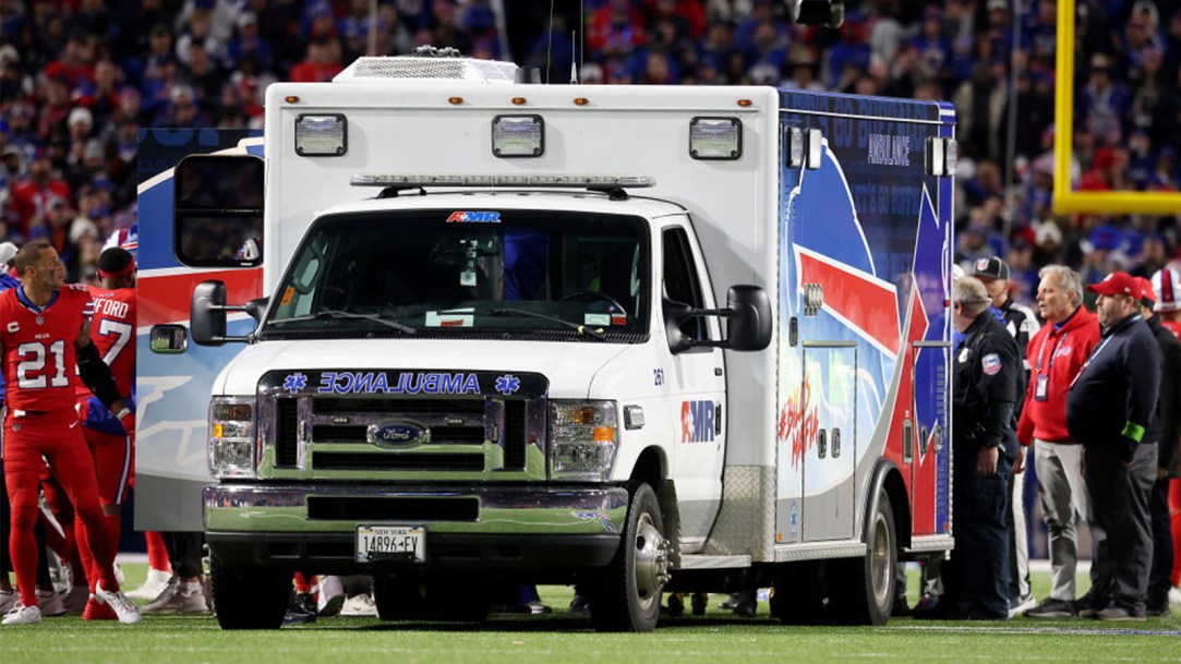 Damar Hamlin Buffalo Bills Ambulance Taylor Rapp