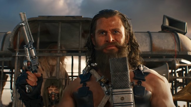 chris hemsworth as Warlord Dementus in furiosa