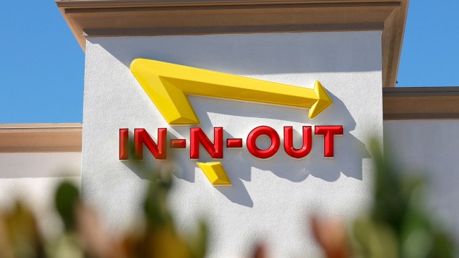 In-N-Out sign