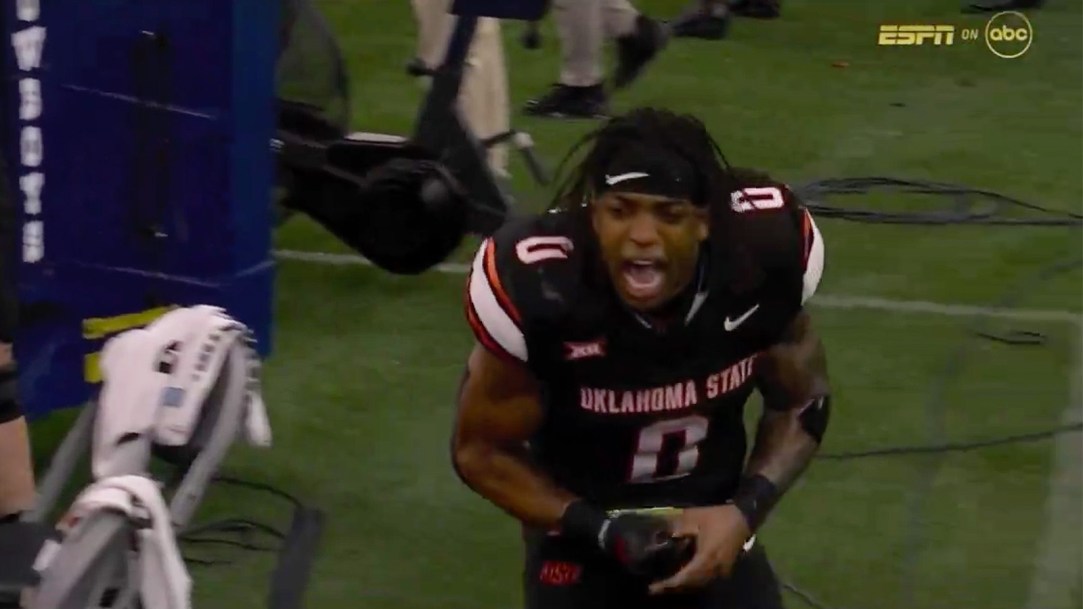 Ollie Gordon Oklahoma State Texas Angry Helmet Throw