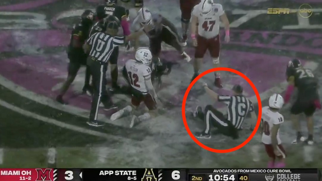 Cure Bowl Referee Viral Fall