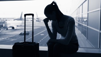 My Wife Forgot About The Existence Of Clocks And Learned Her Lesson At The Airport In The Most Brutal Way