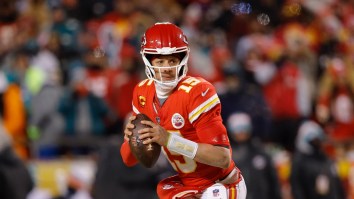 Bills Tackle Dion Dawkins Warns Patrick Mahomes About Buffalo Crowd