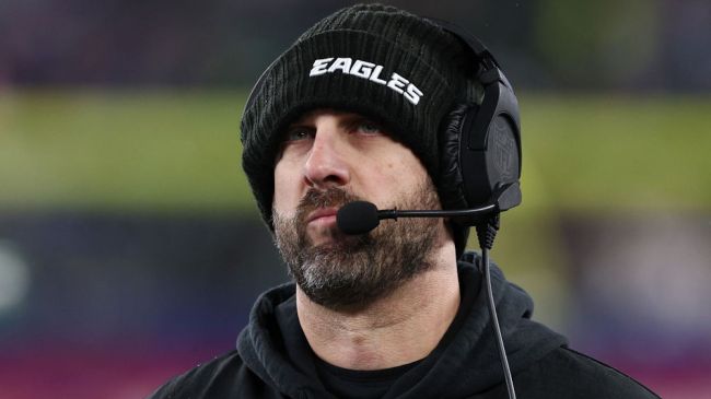 nick sirianni wearing a black eagles winter hat