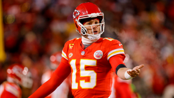 Angry Bills Fans Throw Snowballs At Patrick Mahomes After Loss