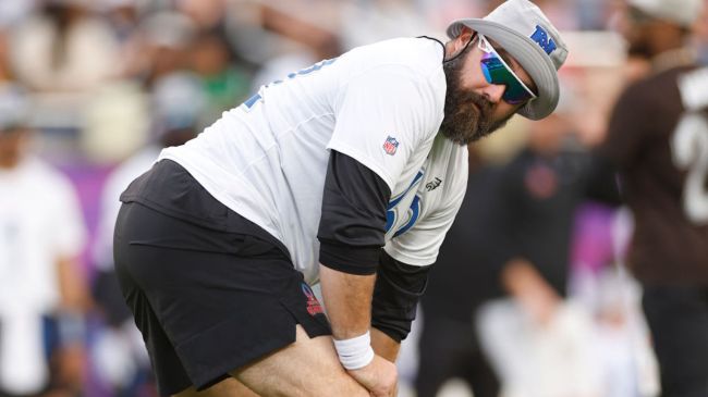 jason kelce at the pro bowl