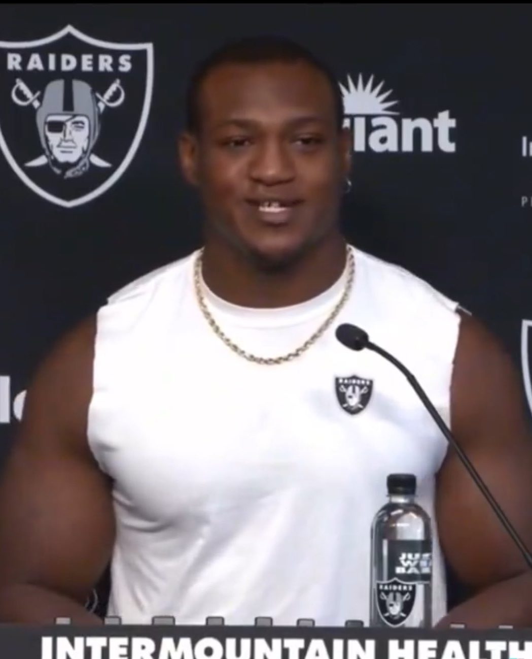 Zamir White Muscles