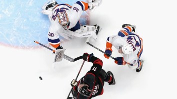 Bet $5 On The Hurricanes vs Flyers & Get $200 In Bonus Bets!