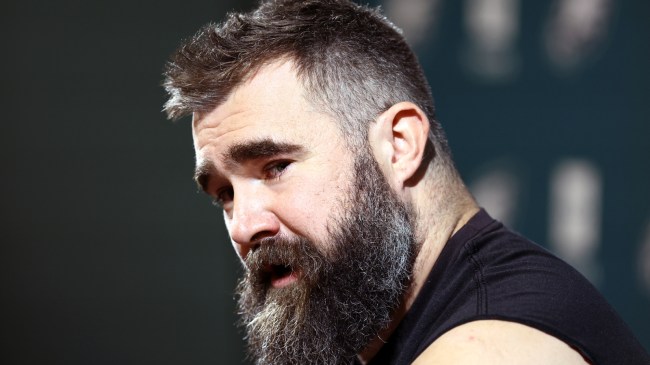 Jason Kelce announces his retirement.