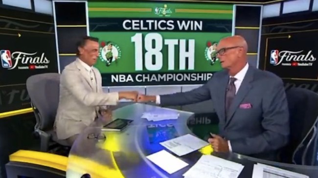 scott van pelt fist bumping tim legler