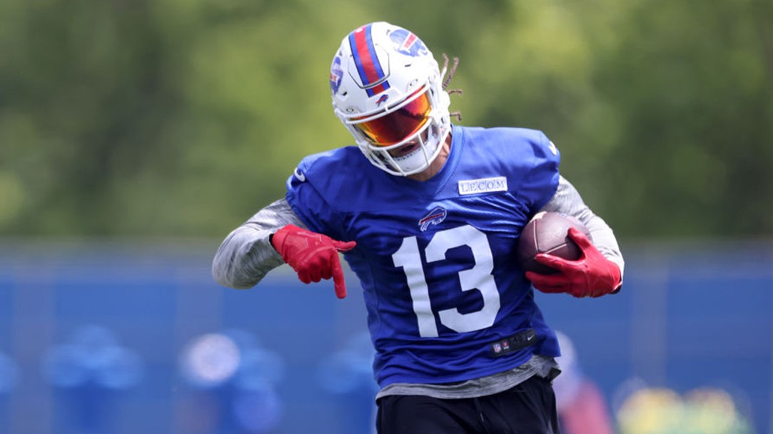 Mack Hollins Shoes Vegetables Buffalo Bills