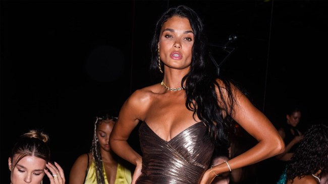 Daniela Braga attends Retrofete fashion show