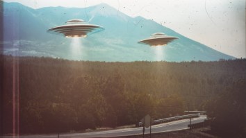 Former Head Of Covert Pentagon Program Says Government Planned ‘Traps’ To Catch UFOs