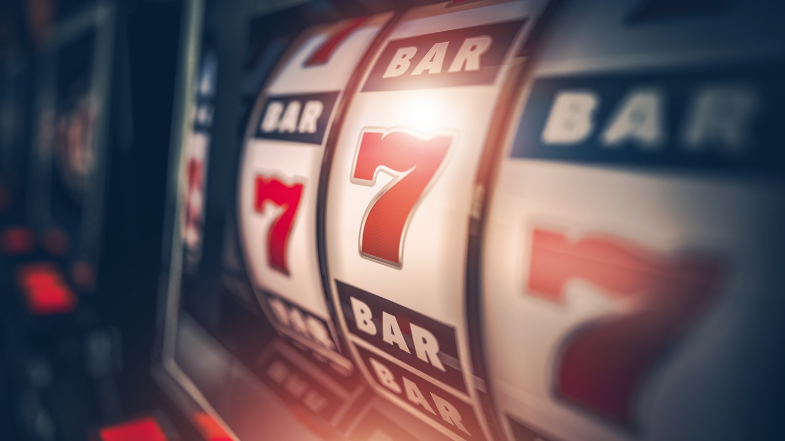 high limit slot machines showing 7s and bars
