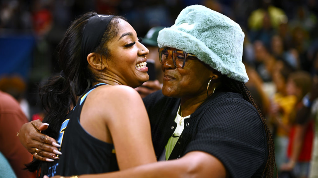 Sheryl Swoopes Rookie of the Year Caitlin Clark
