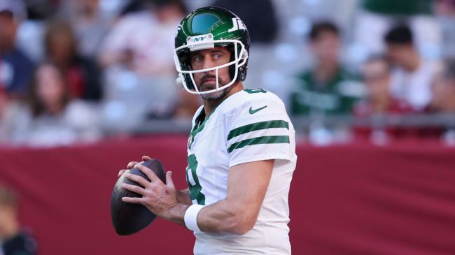 aaron rodgers playing quarterbck for the jets