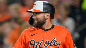 Baltimore Orioles Outfielder Nails Insane Throw To Give Fan In Hotel Room Above Blue Jays Stadium A Souvenir
