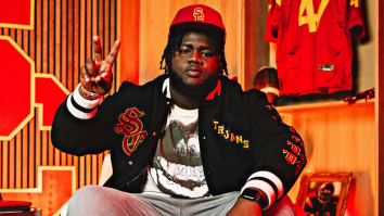 USC’s 350-Pound Defensive Lineman Will Make You Question Whether You Are The Same Species