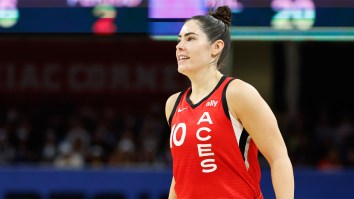 Guy Runs Into Kelsey Plum, Has No Idea Who She Is, And The Entire Interaction Is Awesome