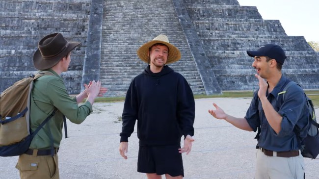 MrBest in front of Mayan pyramid