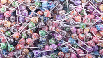 Kentucky Child Ordered 70,000 Lollipops On Amazon To Give His Friends While Playing On His Mom’s Phone
