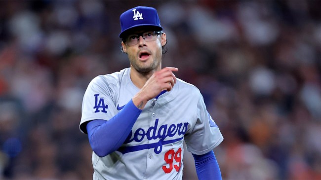 Los-Angeles-Dodgers-relief-pitcher-Joe-Kelly
