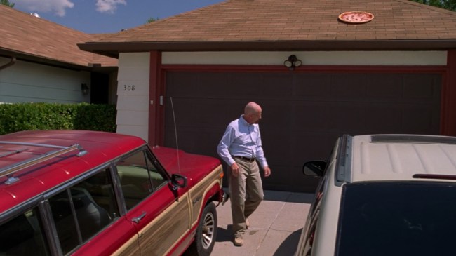 Pizza on house in Breaking Bad