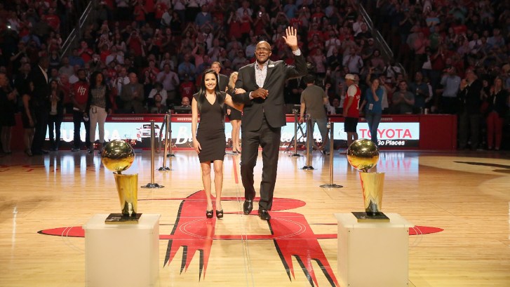 Clyde Drexler honored by the Houston Rockets