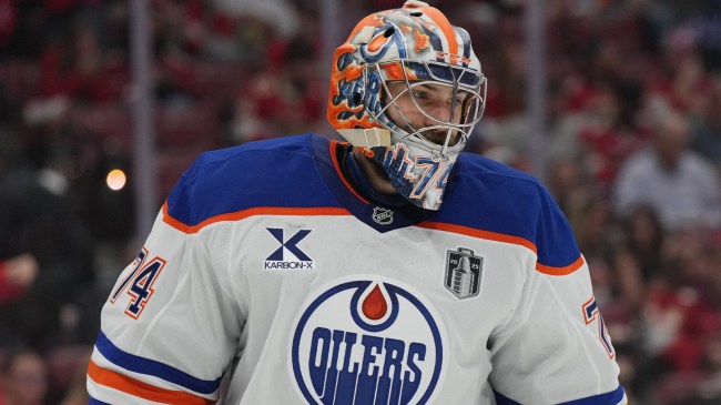 Edmonton Oilers goalie Stuart Skinner