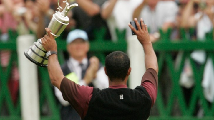 Tiger Woods wins 2005 British Open