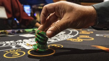 Las Vegas Casino Refuses To Comp $10 Smoothie To High Roller Playing $25k/Hand At Blackjack Table (Video)