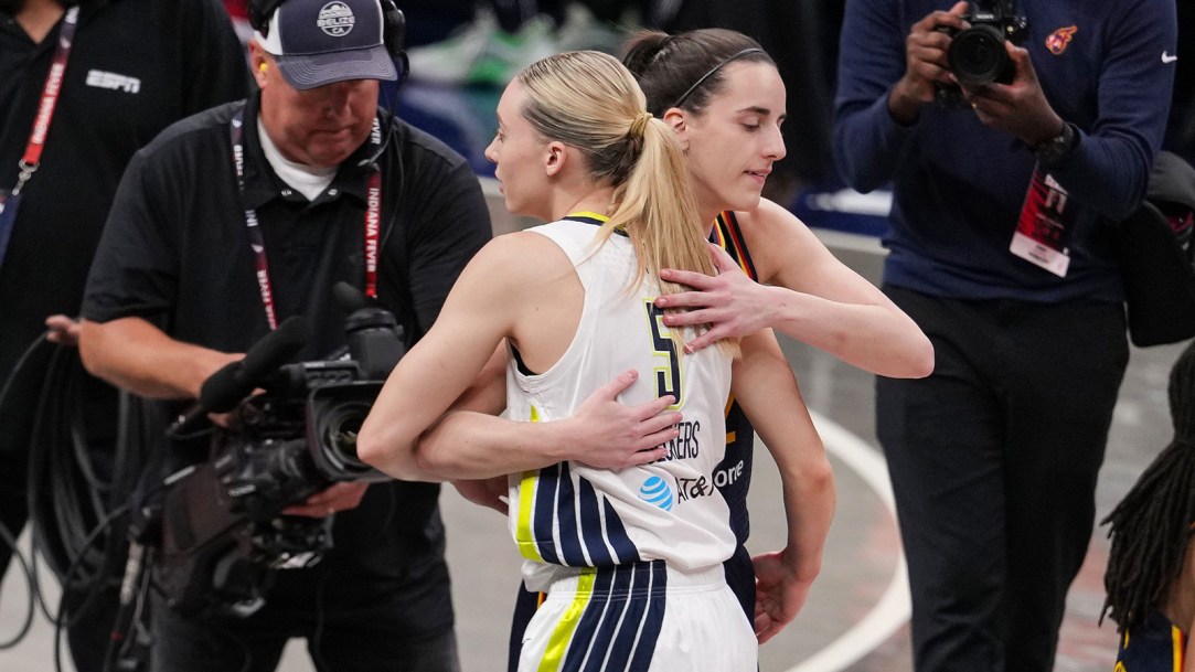 Paige Bueckers Caitlin Clark