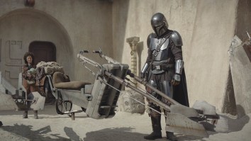 Company Unveils Legitimately-Functioning, Real-Life Speeder Bike From ‘Star Wars’ – Videos