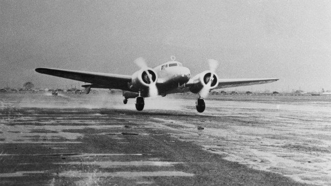 Lockheed-Electra-Amelia-Earhart