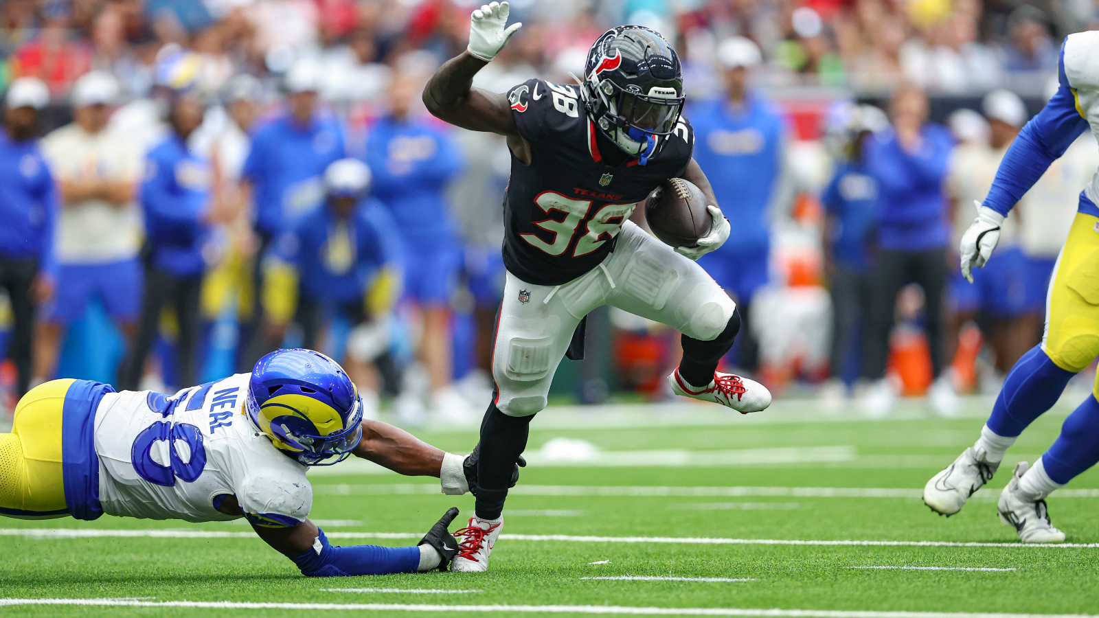 shortest NFL players in history Houston Texans running back J.J. Taylor 