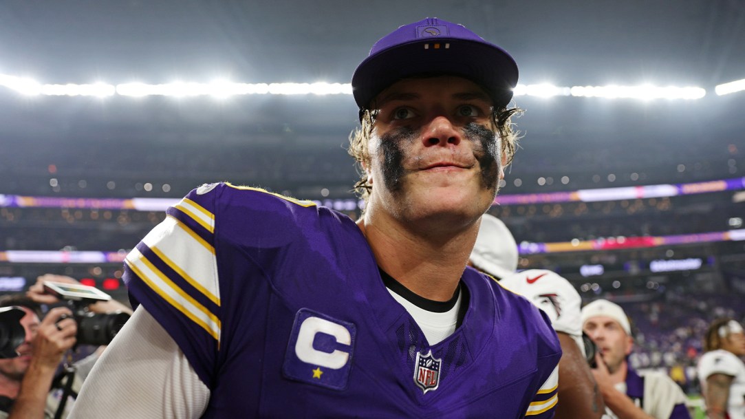 JJ McCarthy Ankle Sprain Lie Bench Vikings