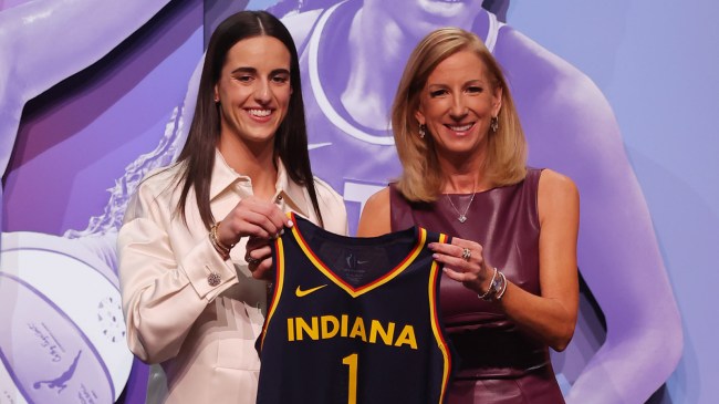 Caitlin-Clark-poses-with-WNBA-commissioner-Cathy-Engelbert